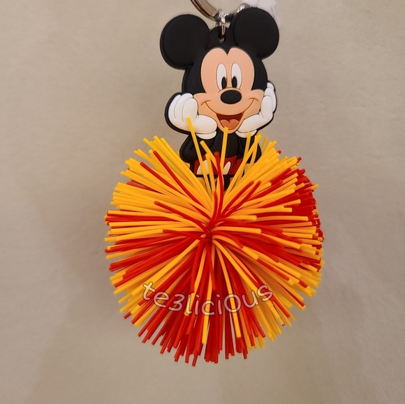 DISNEY PARKS MICKEY MOUSE KOOSH BALL KEYCHAIN - Picture 5 of 5